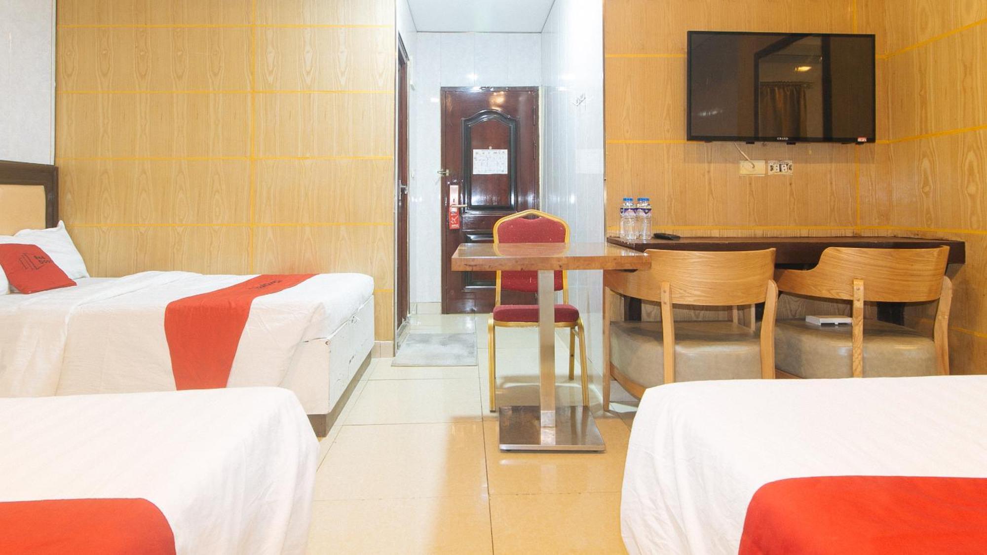 Reddoorz At Winter Hotel Araneta Quezon City Exterior photo