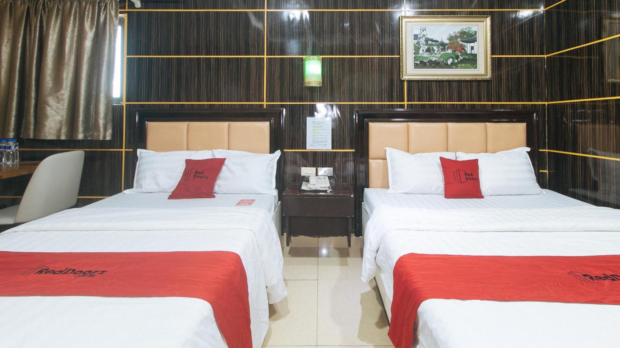 Reddoorz At Winter Hotel Araneta Quezon City Exterior photo