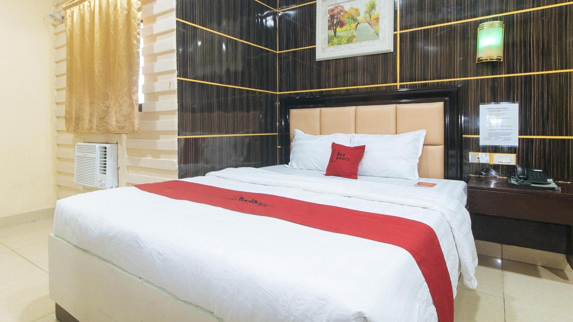Reddoorz At Winter Hotel Araneta Quezon City Exterior photo